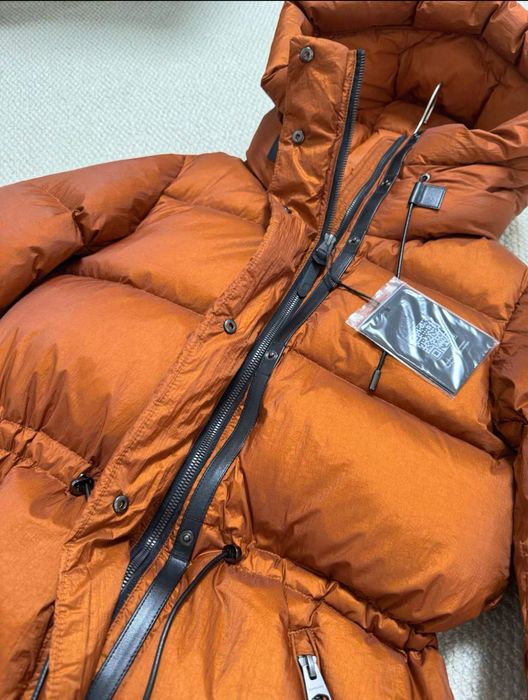 Продам новый женский пуховик