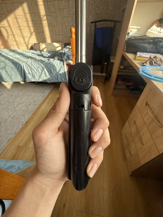 Селфи-палка / Штатив с Bluetooth-кнопкой