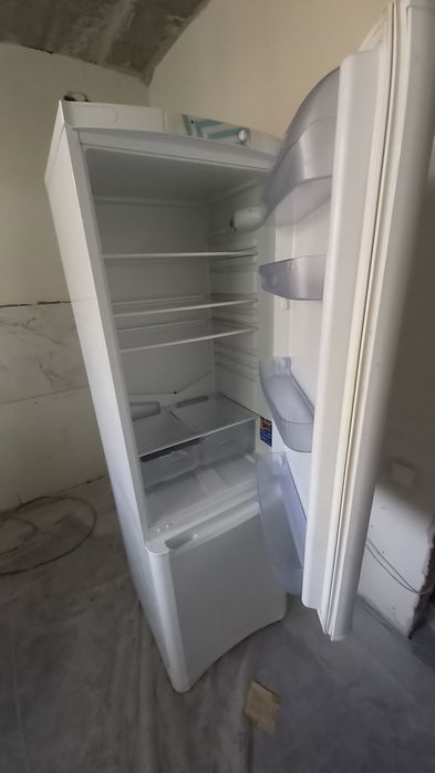 Продам холодильник б/у