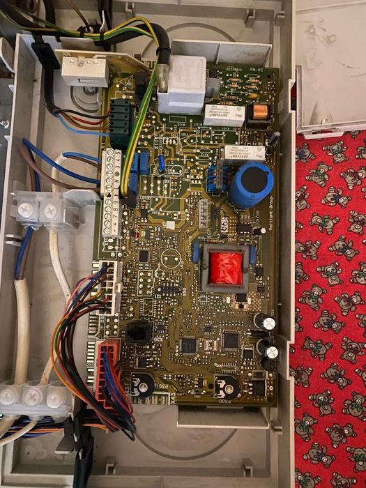 Servis Montaj centrale și reparatii placi electronice