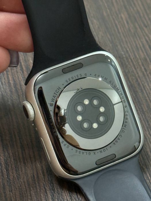Apple Watch 6 серия 44 мм