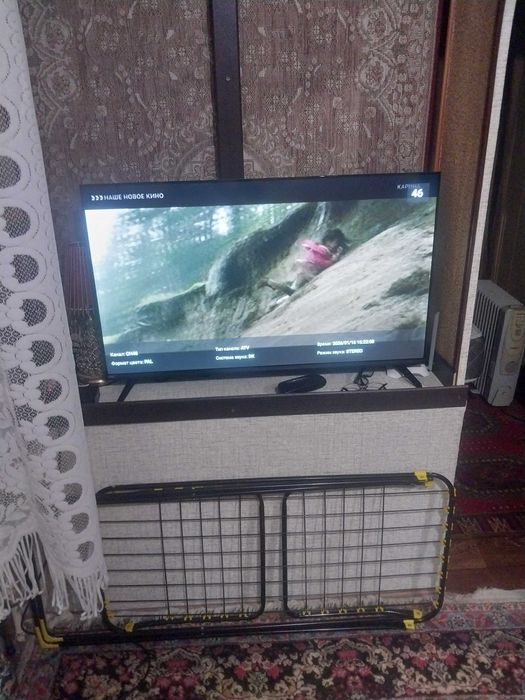 Телевизор artel43люйма