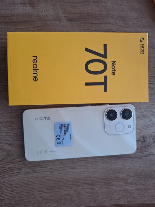 Телефон Realmi note 70