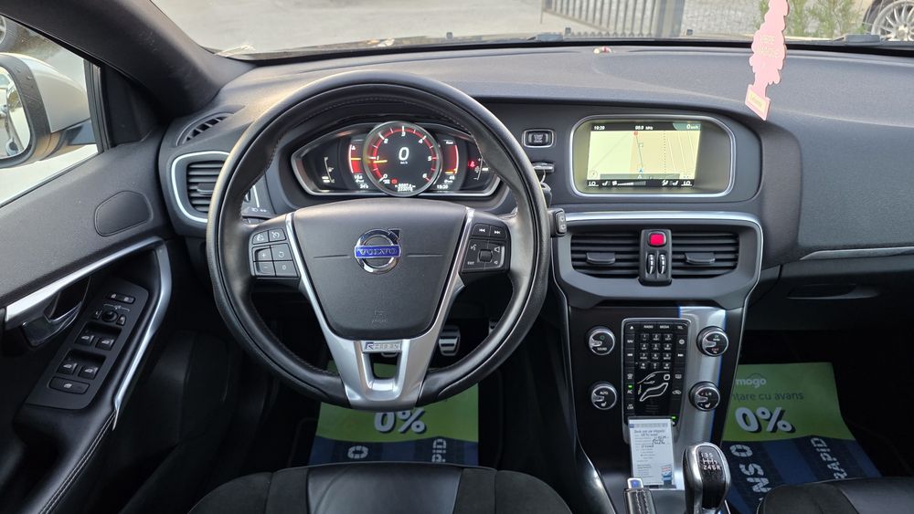 Volvo R- DESIGN V 40 An 2016 2.0 Diesel E6 Cash sau Rate
