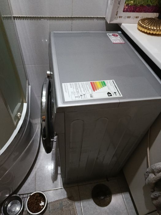 Продам стиральную машинку