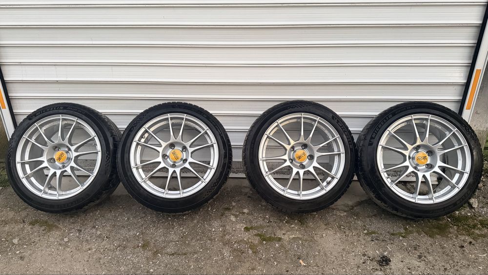 225 45 17 с OZ ultraleggera 17x8J et35