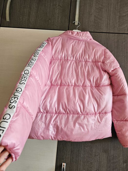 Ново зимно яке Guess XS. (16 годин). Оригинално