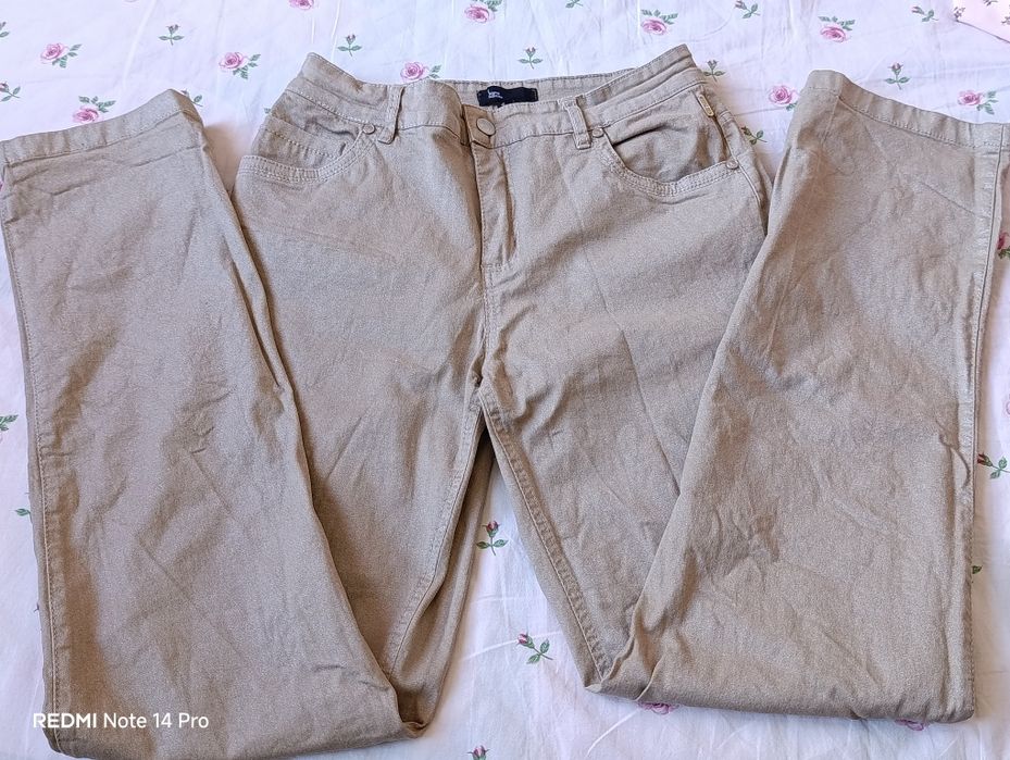 Продавам запазени дънки