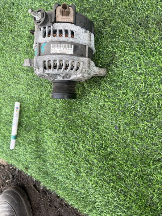 Привозной генератор на Subaru legacy,outback,forester fb20 fb25