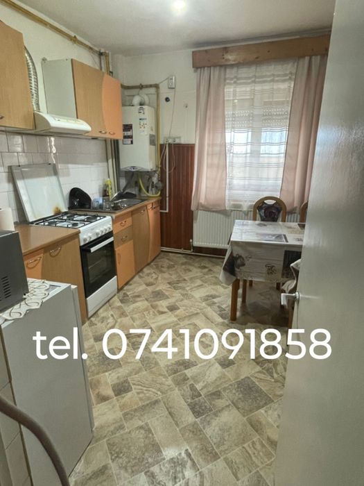 Închiriez apartament 2 camere