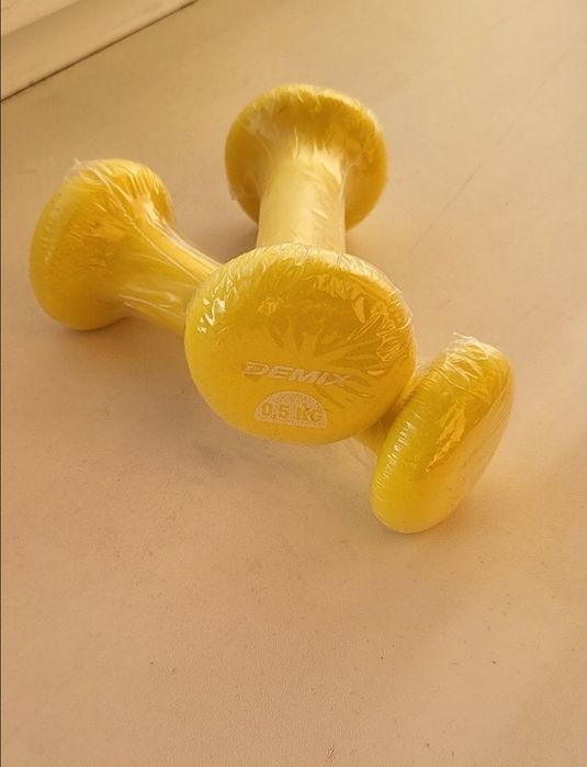 Гантели 2 шт по 0,5 каждая