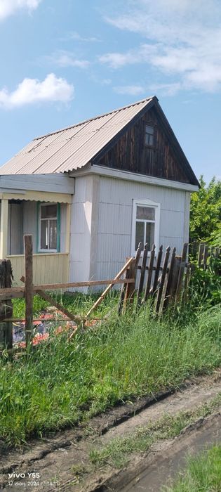 Продаю дачу за 400 000 тысяч возможен торг