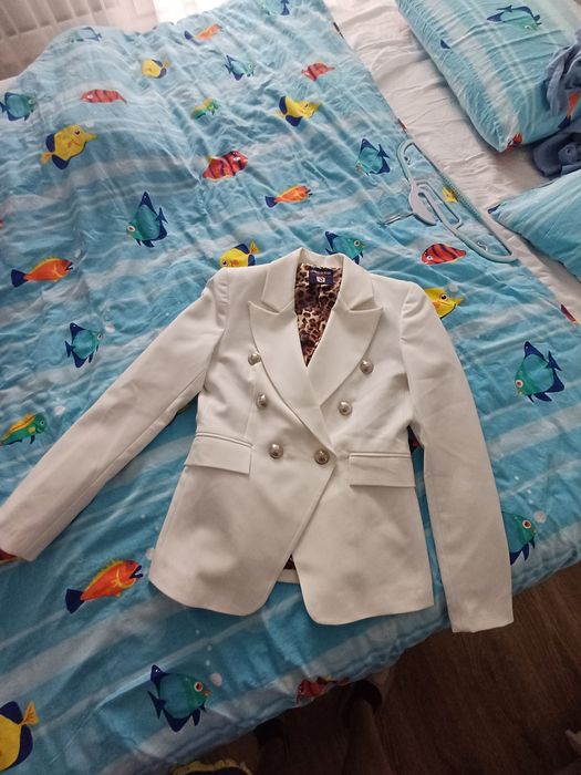 Сако ново бяло  Италия