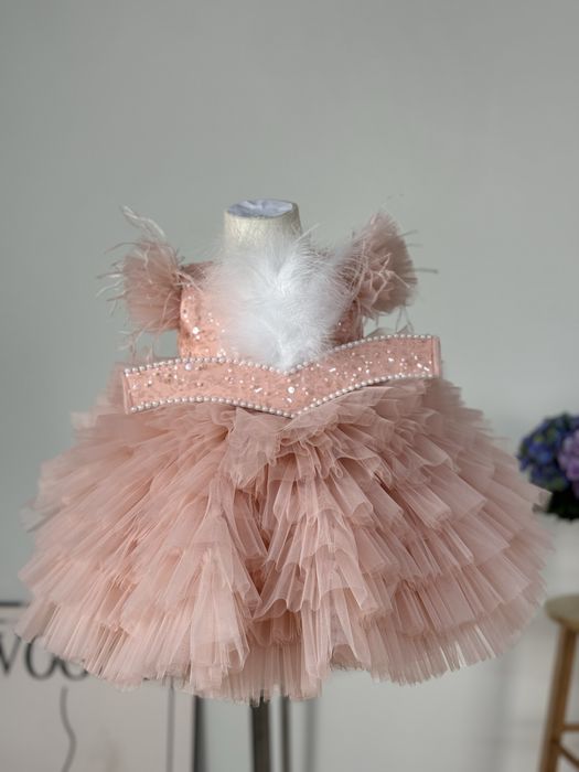 Платья детские новые