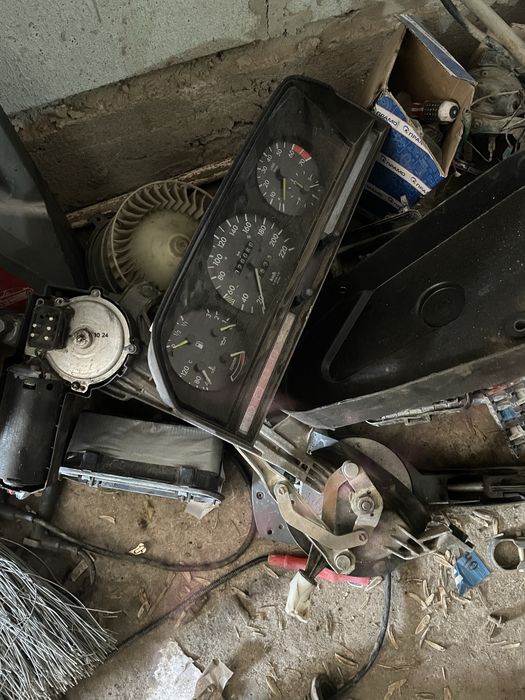 Запчасти Мерседес