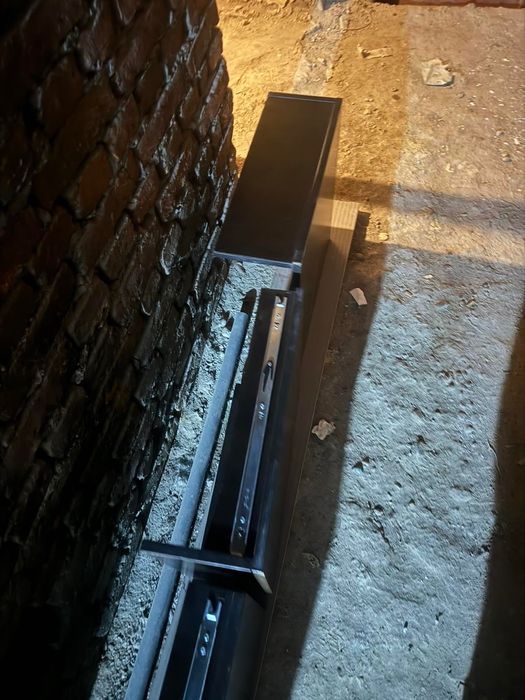 Подарявам холна маса