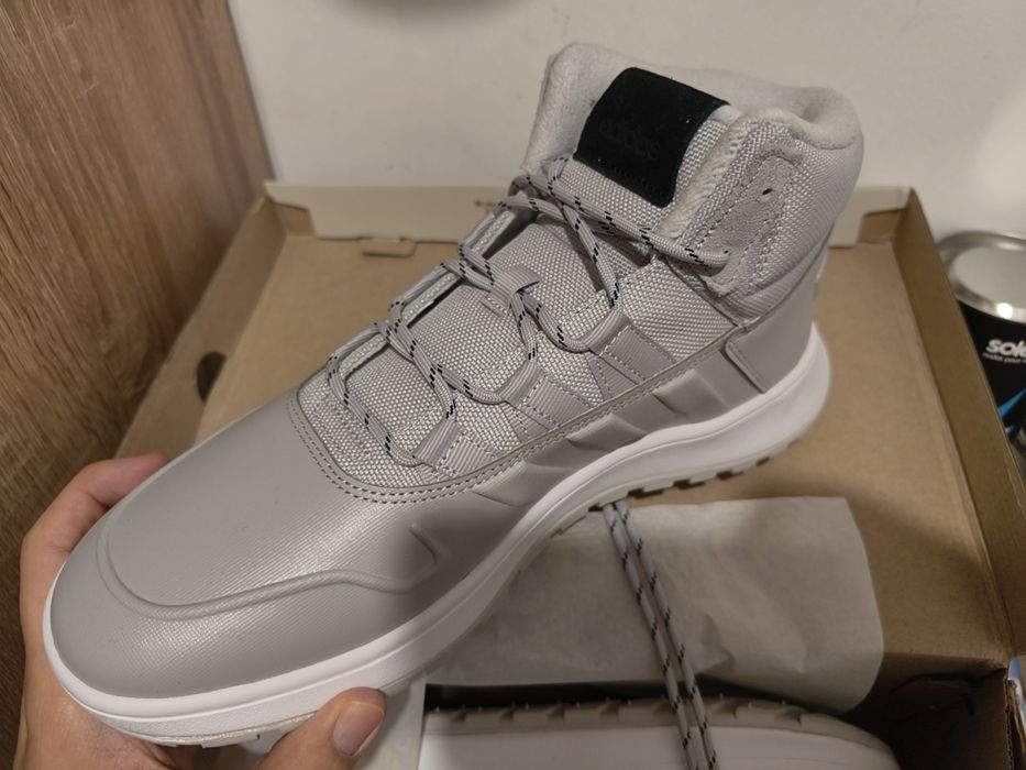 Продаю Adidas Fusion белые, комфортные