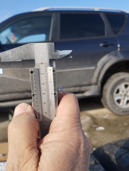 Гуми  все сезонни 235/65/17