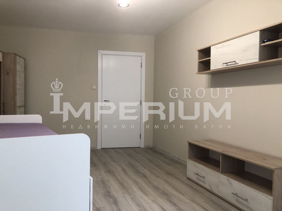 Дава се под наем Двустаен апартамент в Варна, Гръцка махала - 55 кв.м за 459 € - Снимка #1