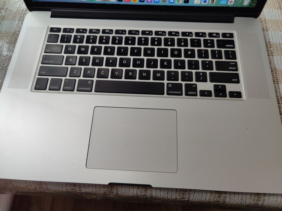 MacBook Pro (Retina, 15-in., Mid2015) 16/512Gb