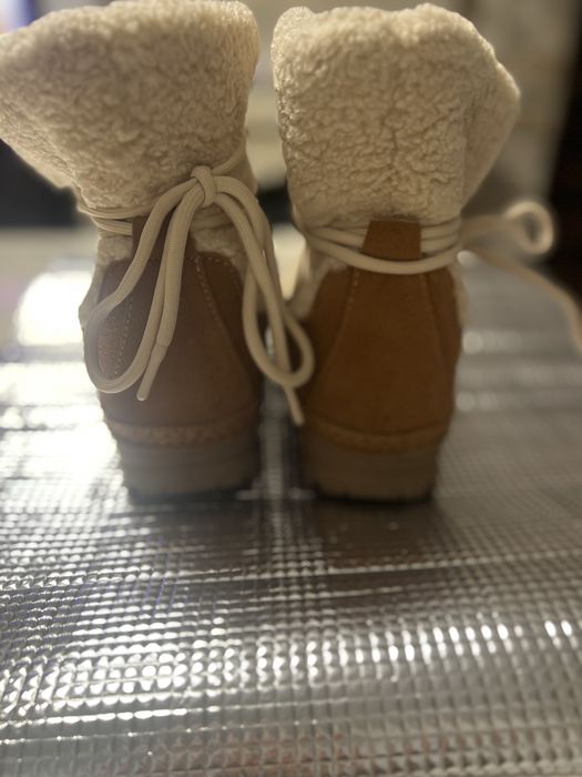 Нови боти от естествена кожа OYSHO