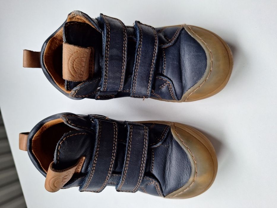 Sneakers Froddo inalti nr 25
În stare foarte buna, purtate de câteva o