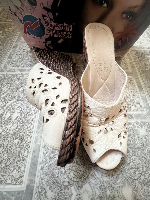 Продам босоножки!!!