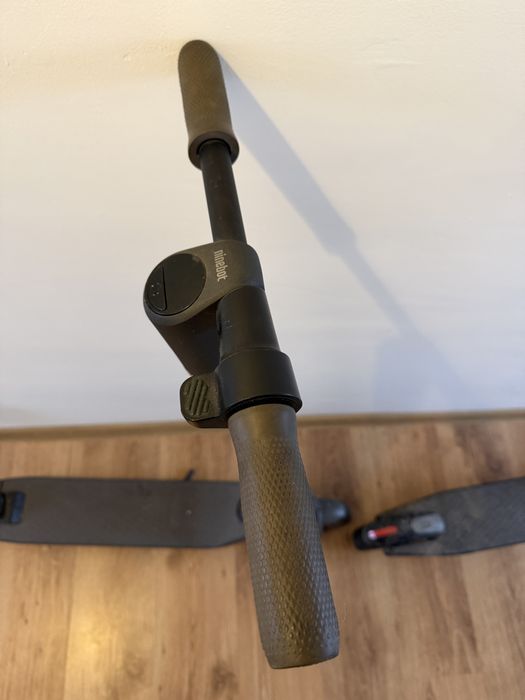 Vand 2 trotinete Segaway nefuntionale ,usor de reparat