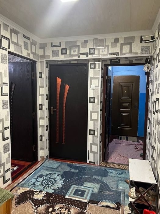 Уй сотилади 3 микрараенда