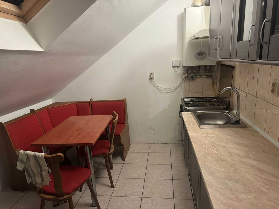 Închiriez apartament