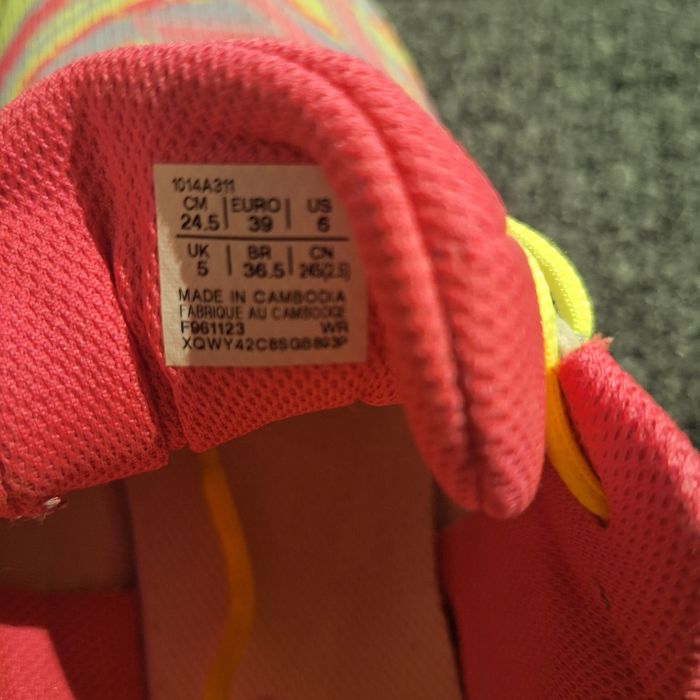 Nike zoomx Asics Noosa