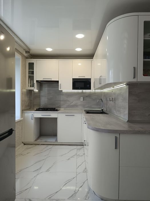Продажа 3 комнатной квартиры в центре