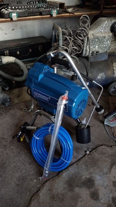 Воздушно красочный апарат