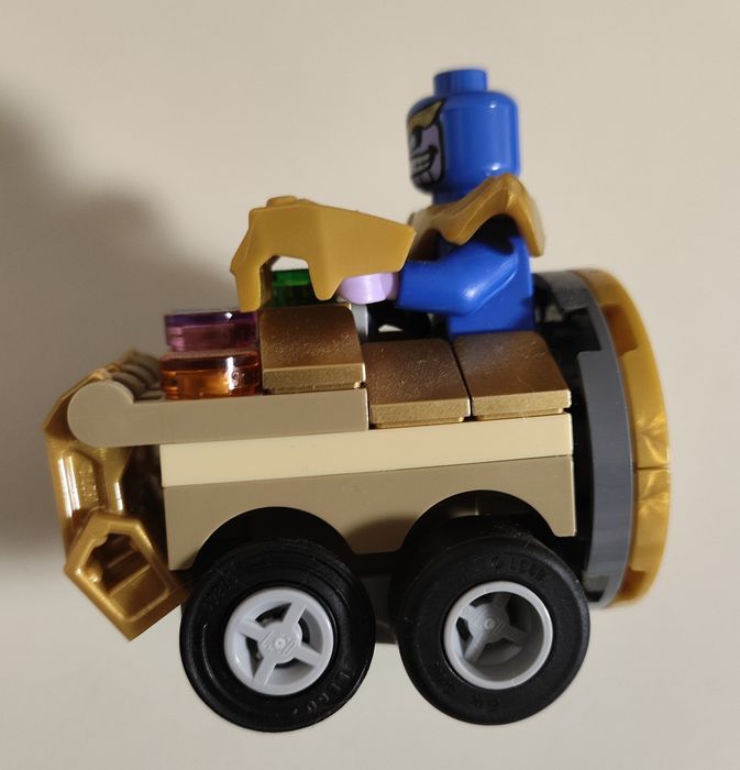Lego мини фигурки и други