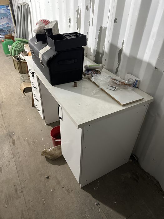 Продам стол 2 шт