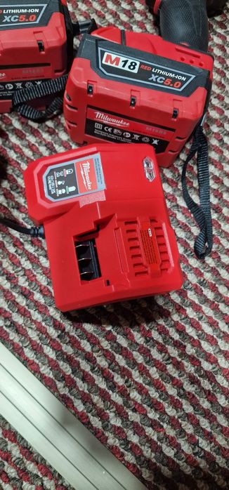 Set scule acumulator 18w