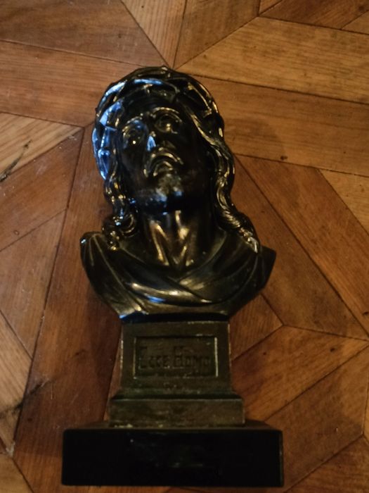 Vind diferite antichitati