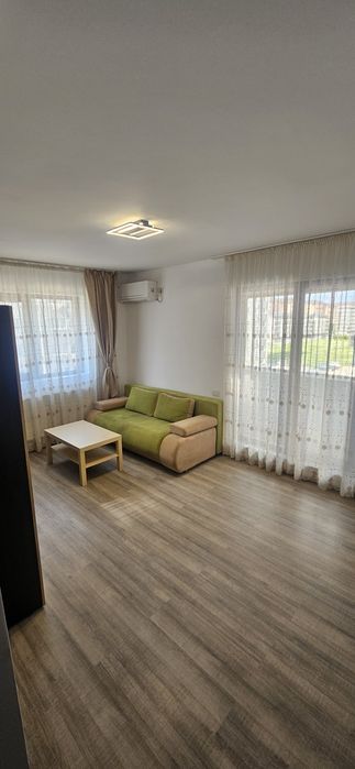 Inchiriez apartament militari rezidence