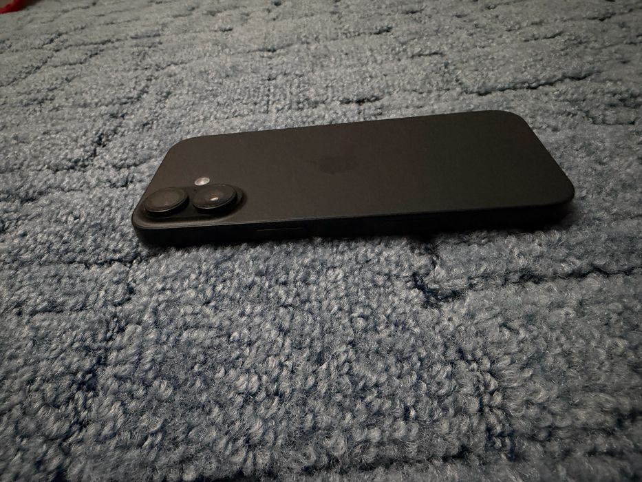 iPhone 16 128gb Black (черный)