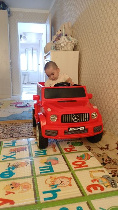 Машина детский с пультом