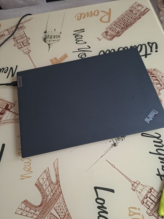 Лаптоп Lenovo T14S GEN2