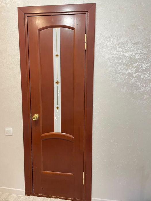 Продам деревянные двери