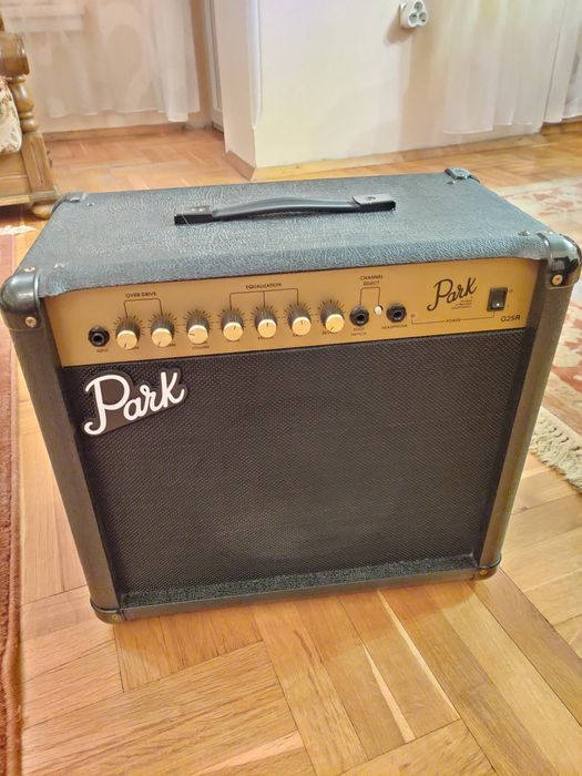 Китарен усилвател Park G25r