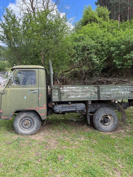 Продавам уаз 452