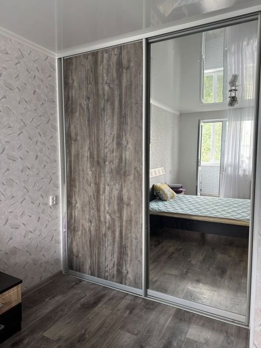 Продам встроенный шкаф