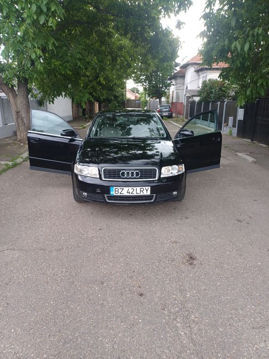 Vând audi a4 b6 1.9 .131 cp  an 2001