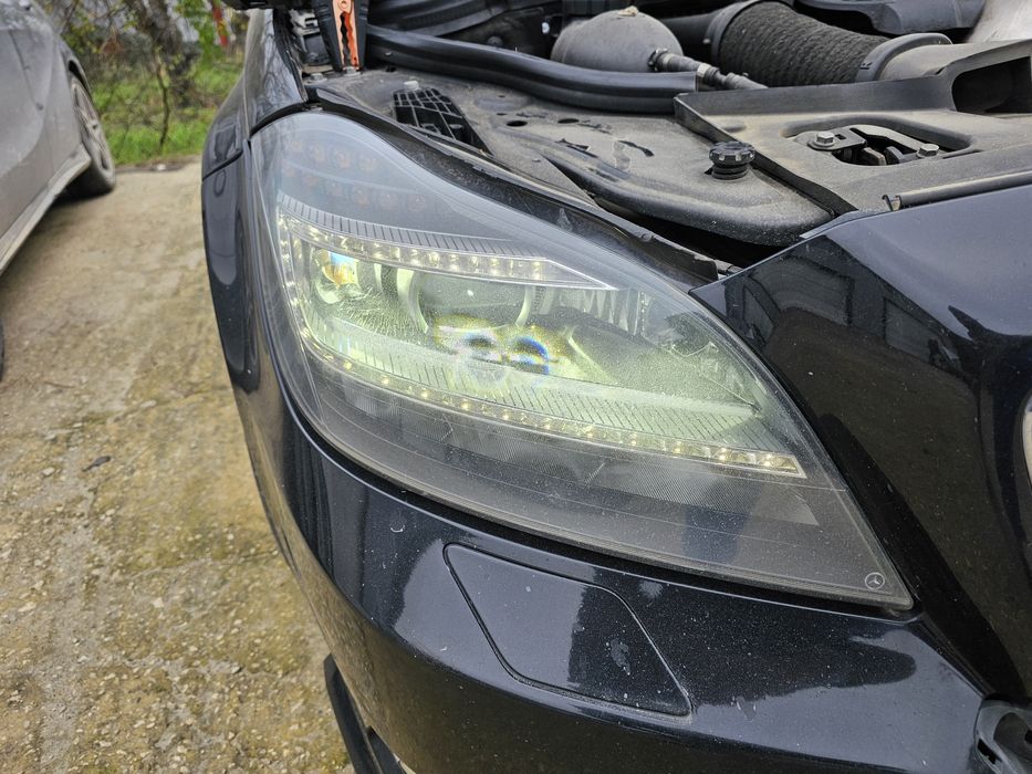 Фарове Мерцедес цлс w218 отлични!