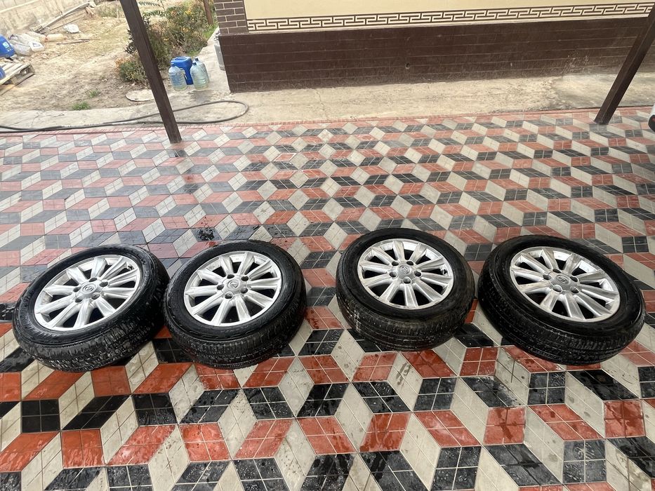 Продаёться диски с балонами от Lx570 4 шт
