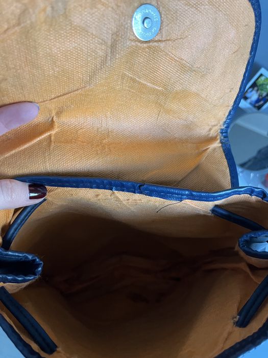 Тъмносиня раница