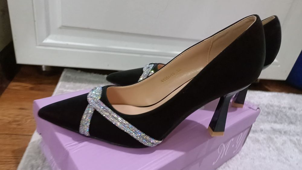 Продам туфли новый